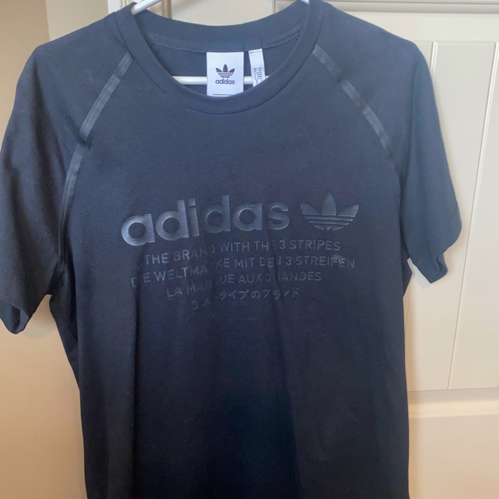 NEVER WORN Men’s Adidas T Shirt